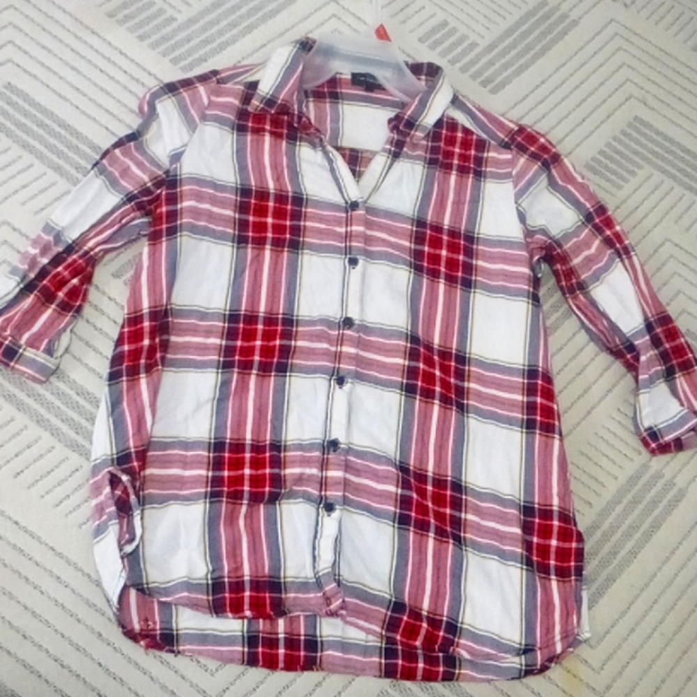 The limited  size medium top